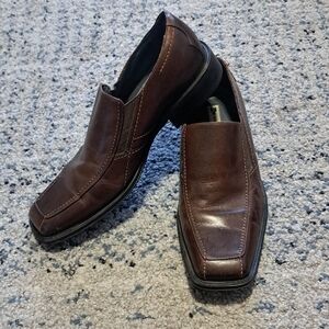 Elegant Brown Leather Slip-On Loafers